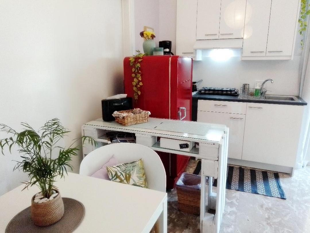 City Oasis Apartment Каламата Экстерьер фото